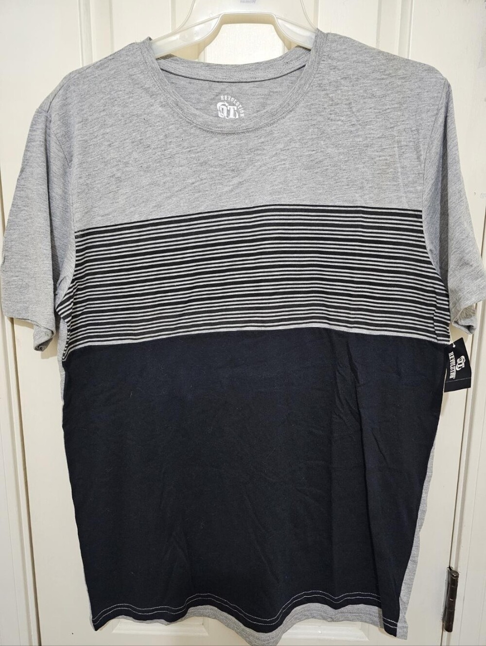 Men's Grey and Black Colorblock Crew Neck Shirt